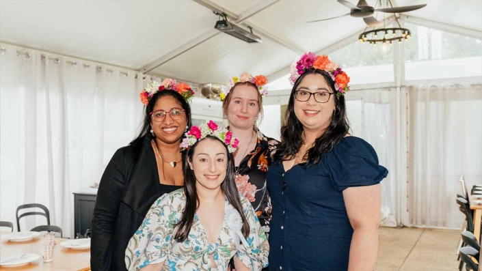 hens-wine-tours-with-flower-crown-workshop-yarra-valley